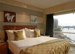отель Park Plaza Riverbank